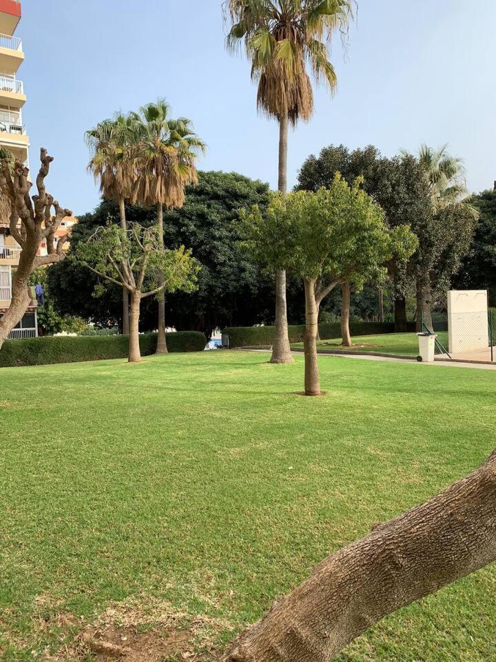 Apartment Ar - And Cozy In Benalmadena